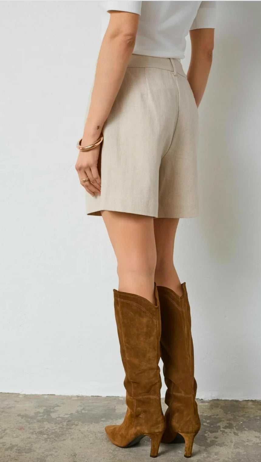 LeenaCC Linen Pleat Shorts - Bone