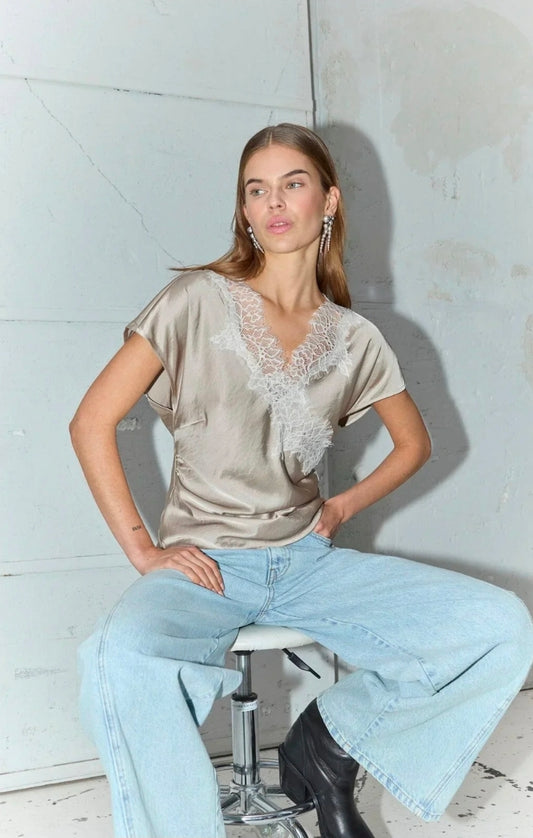 IdunCC Lace SS Blus - Bisquit