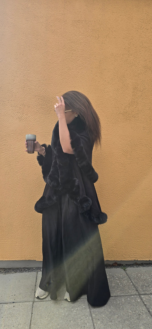 Cape Wednesday - Black